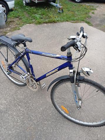Herenfiets MBK beschikbaar voor biedingen