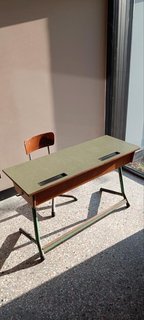 Orgineel oud schooltafeltje, Kinderen en Baby's, Kinderkamer | Tafels en Stoelen, Gebruikt, Ophalen