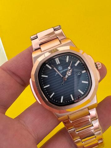 Paragone Rose Gold Stainless Steel Watch beschikbaar voor biedingen