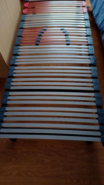 Bed beschikbaar voor biedingen