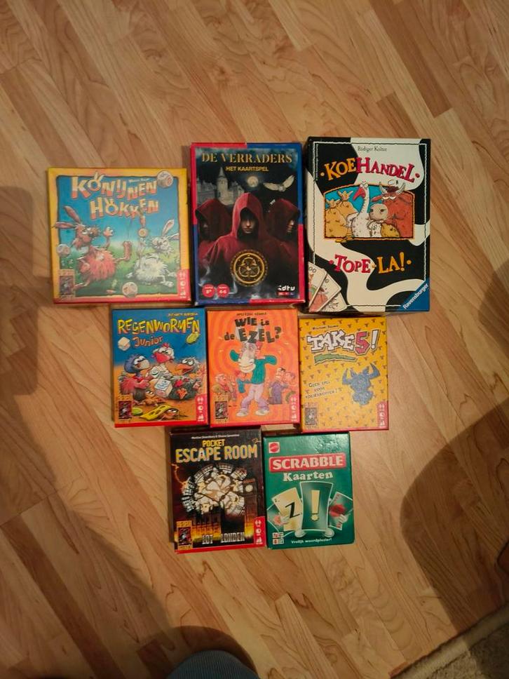 Kaartspellen 999 games, Hobby en Vrije tijd, Gezelschapsspellen | Kaartspellen, Zo goed als nieuw, Ophalen of Verzenden