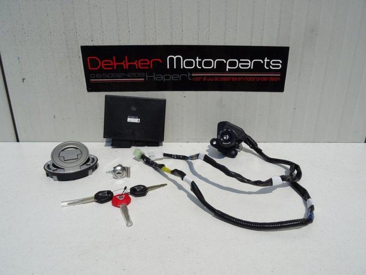 Complete Sloten Set + ECU Yamaha YZF R1 2020-2021 RN65 Nieuw, Motoren, Onderdelen | Yamaha, Ophalen of Verzenden