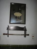 Miroir en bois marron vintage représentant deux enfants se p, Enlèvement ou Envoi, Moins de 100 cm, Utilisé, Rectangulaire