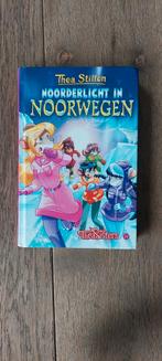 Boek:thea stilton:noorderlicht in noorwegen, Boeken, Kinderboeken | Jeugd | onder 10 jaar, Ophalen of Verzenden, Zo goed als nieuw
