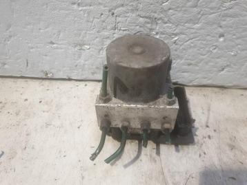 ABS POMP Opel Corsa C (F08 / 68) (13192019) beschikbaar voor biedingen