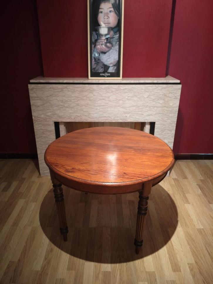 Table ronde en bois de chêne massif – Ø 1 m, Maison & Meubles, Tables | Tables à manger, Utilisé, 50 à 100 cm, 50 à 100 cm, Quatre personnes