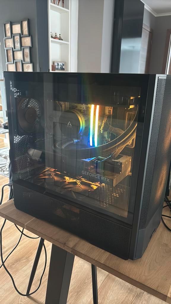 High-End Gaming PC - RTX 4080 super / Ryzen 7 9800X3D / 32Gb, Informatique & Logiciels, Ordinateurs de bureau, Comme neuf, 4 Ghz ou plus