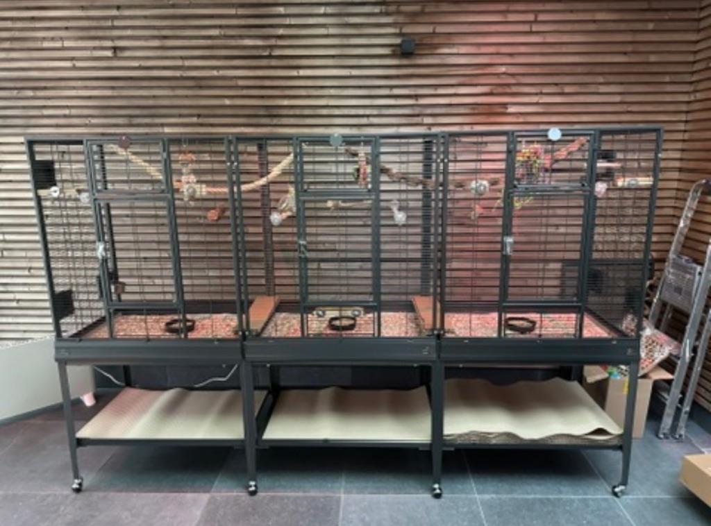 Montana Madeira Triple (Double + Aanbouwkit) - Topstaat!, Ophalen, Zo goed als nieuw, Metaal, Vogelkooi