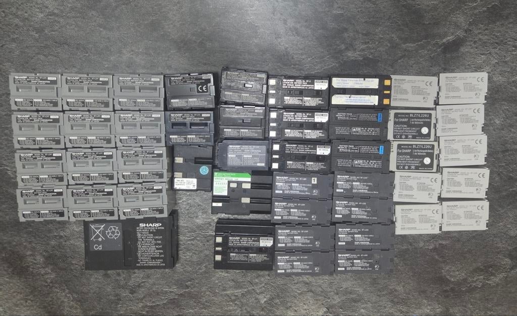 Sharp Lot Sharp Batteries Digitale compact camera, Computers en Software, Harde schijven, Ophalen of Verzenden