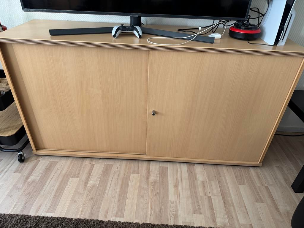 Armoire basse à donner, 25 à 50 cm, Avec porte(s), 150 à 200 cm, Enlèvement