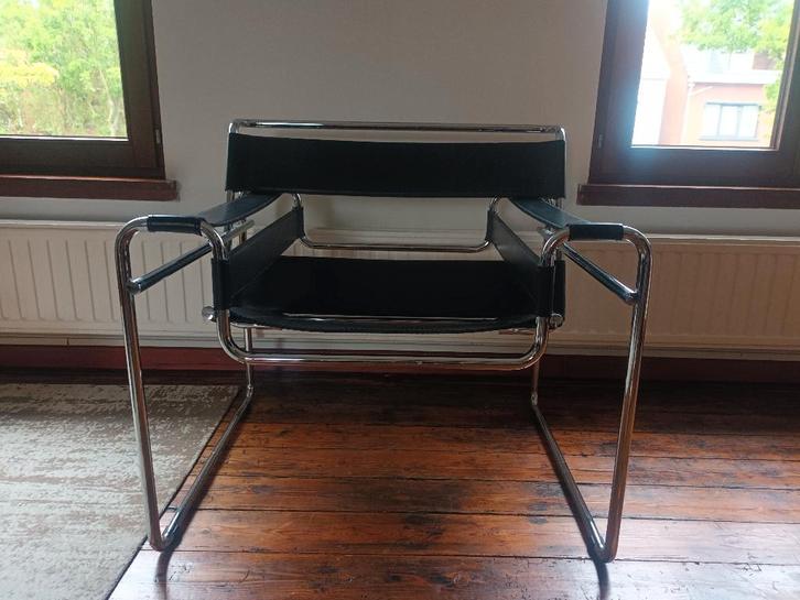 1 chaise Iconic B3 Wassily/Marcel Breuer, Maison & Meubles, Chaises, Comme neuf, Une, Cuir, Métal, Noir, Enlèvement