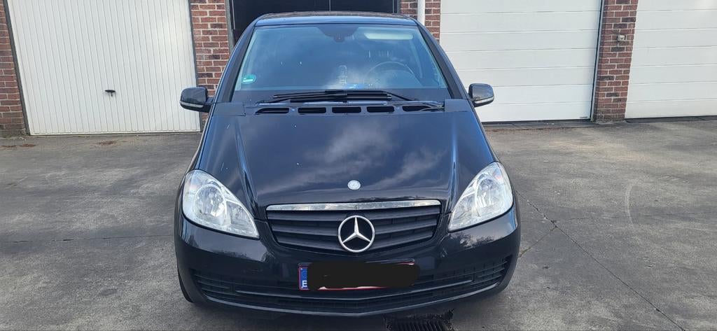 Moteur diesel Mercedes Benz A160 CDI ok mais avec fuite d'hu, Achat, 4 portes, Boîte manuelle, Particulier