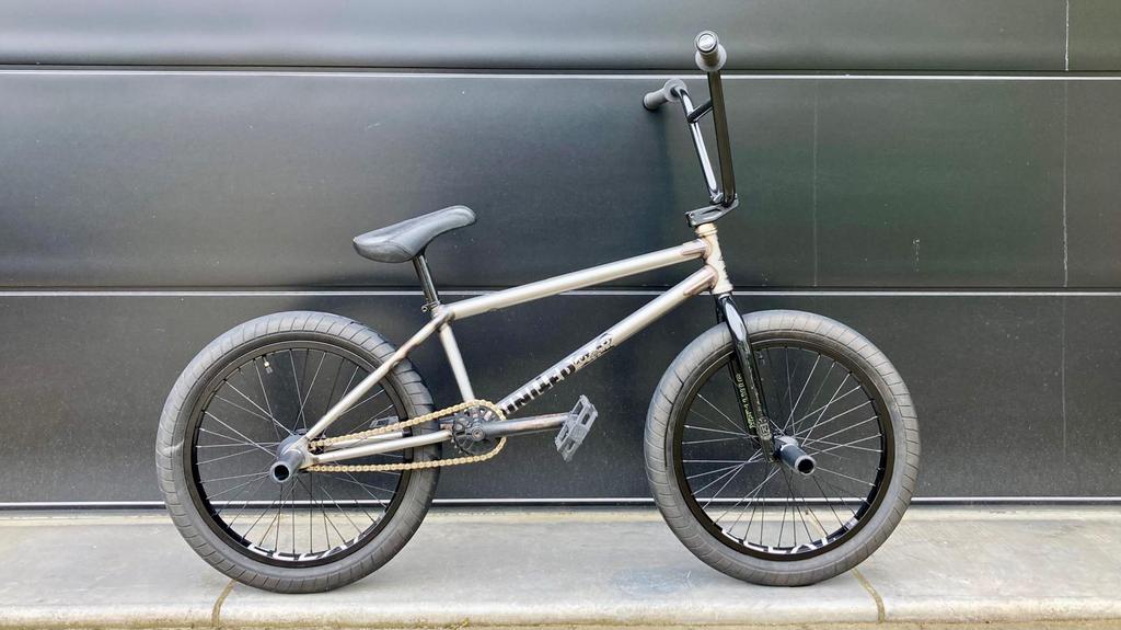BMX United, Fietsen en Brommers, Ophalen, Zo goed als nieuw