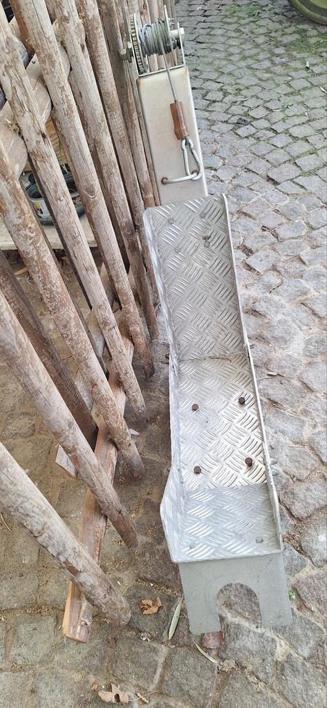 Oprijplaat om alleen en gemakkelijk motor op remorque te pla, Ophalen