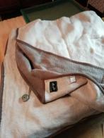 Couverture acrylux en parfait état de 2m40 x 2m20., Maison & Meubles, Enlèvement ou Envoi, Comme neuf, Deux personnes, Couverture ou Couette