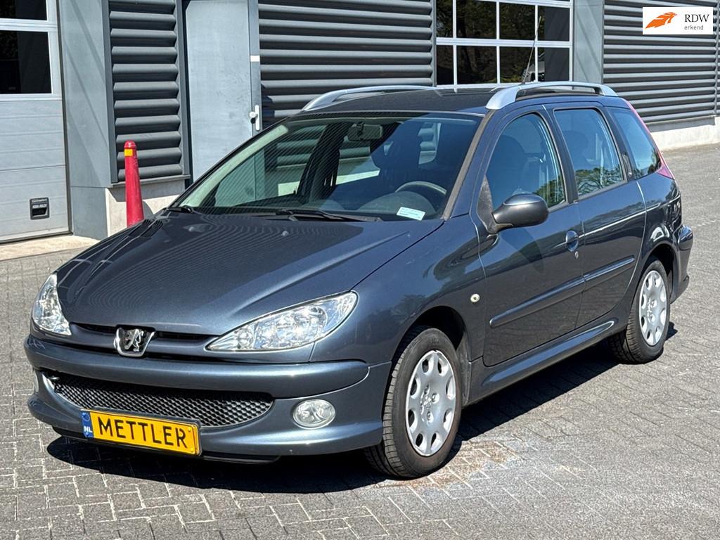 Peugeot 206 SW 1.4 Air-line 3, airco, trekhaak, Argent ou Gris, Achat, Entreprise, 5 portes