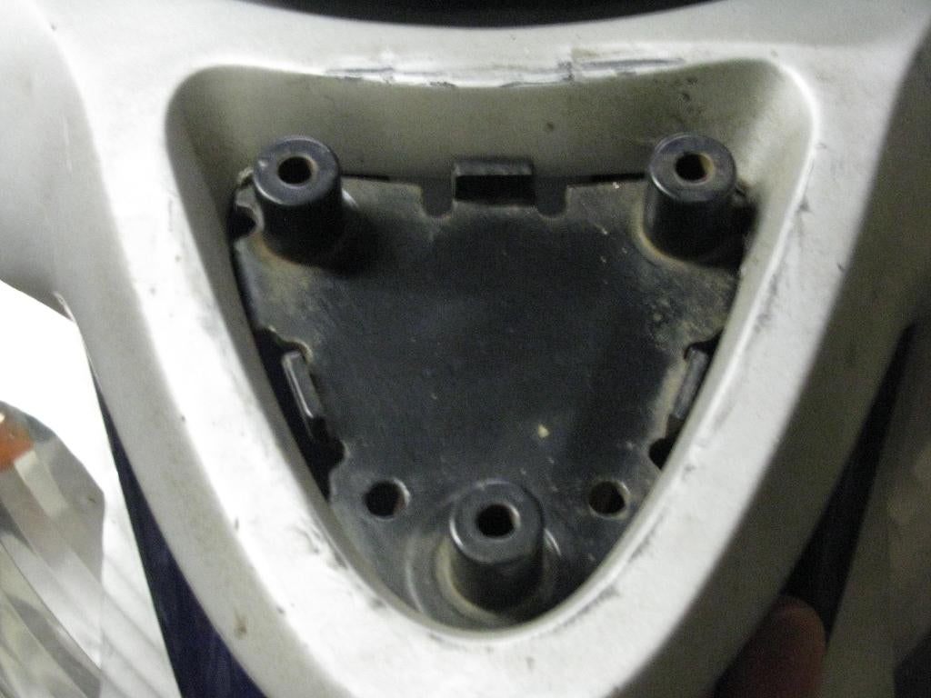 gezocht! peugeot looxor spoiler beugel, Vélos & Vélomoteurs, Scooters | Peugeot, Enlèvement ou Envoi, Utilisé, Autres modèles