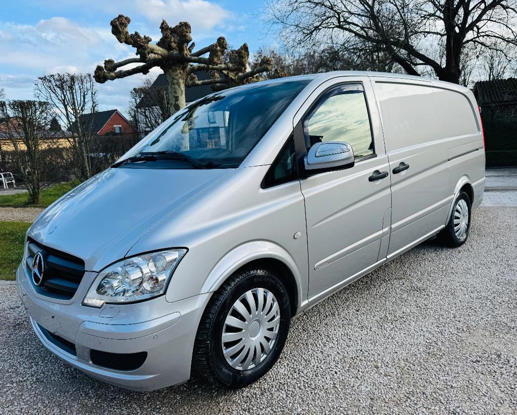 PRACHTIGE MERCEDES 3.0CDI V6 AUTOMAAT AIRCO GEKEURD, Auto's, Automaat, Euro 5, Achterwielaandrijving, Zwart