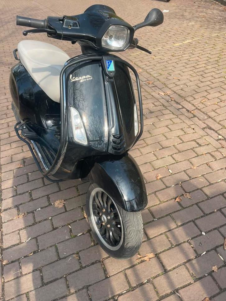 Vespa sprint B klasse, Vélos & Vélomoteurs, Scooters | Vespa, Comme neuf, Enlèvement