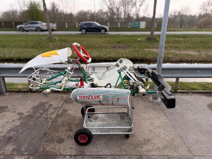 Tony kart 401T, Sports & Fitness, Karting, Comme neuf, Kart, Enlèvement