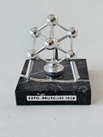 Art Deco atomium beeldje van chroom op marmeren voet., Ophalen of Verzenden