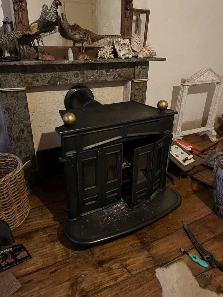 Grote gietijzeren open haard met koperen bollen, incl pijp, Huis en Inrichting, Kachels, Ophalen, Zo goed als nieuw