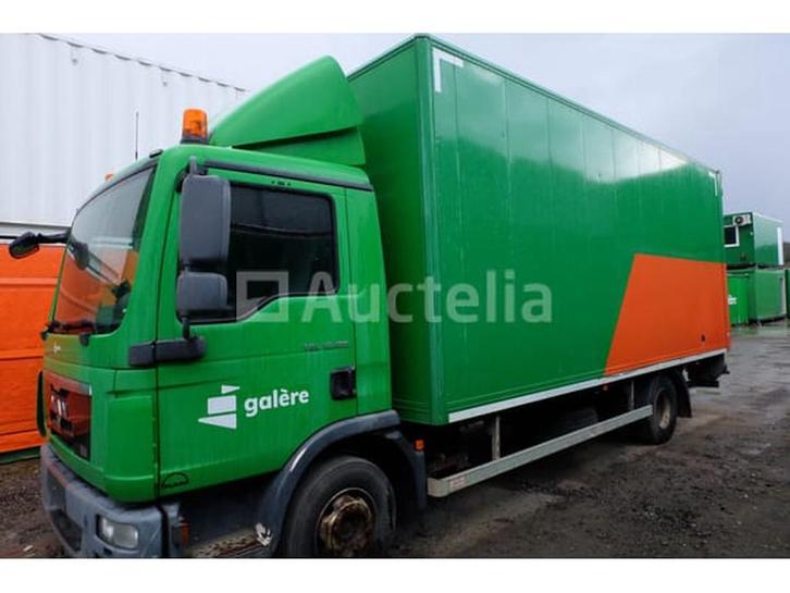 REF:2910003-1 Boxtruck met verhoogde achterklep MAN, Auto's, Vrachtwagens, Bedrijf, Te koop, MAN, Overige brandstoffen, BTW verrekenbaar