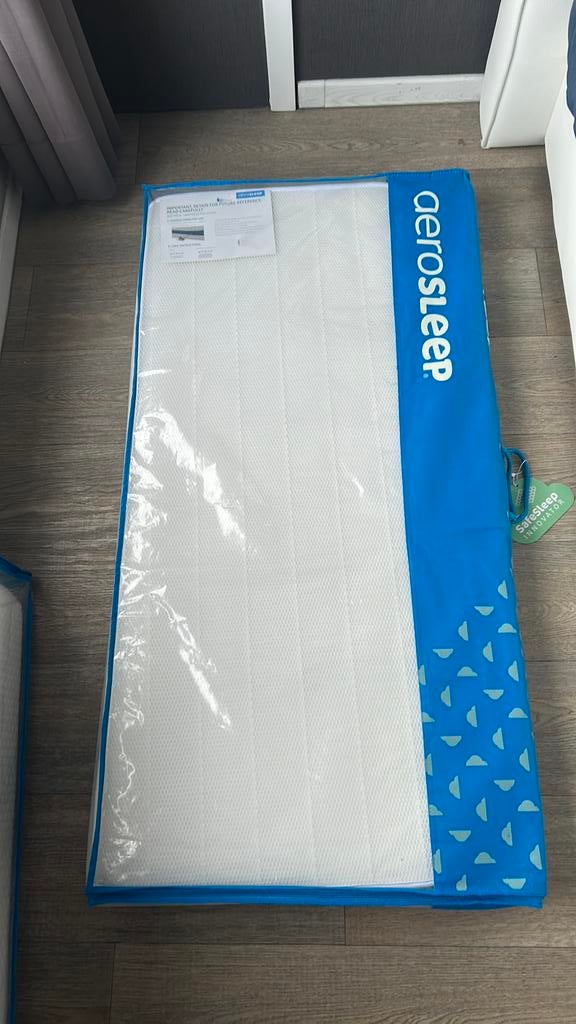 Aerosleep matras 60x120 cm + beschermmatras, Enlèvement, Comme neuf, Matelas