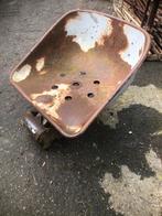 Ancien tracteur à selle en fer, Enlèvement