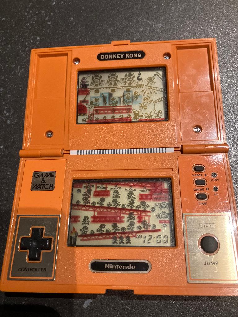 Game and Watch Nintendo Donkey Kong DK-52 1982, Games en Spelcomputers, Games | Nintendo Game Boy, Avontuur en Actie, 1 speler