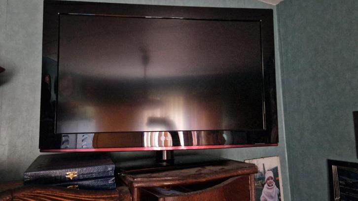 Flatscreen TV - LG32', Audio, Tv en Foto, Televisies, Gebruikt, 60 tot 80 cm, LG, Ophalen