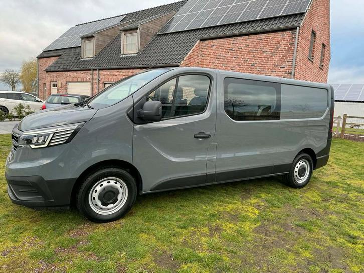 Renault traffic dubbel cabine AUTOMATIC, Auto's, Bestelwagens en Lichte vracht, Bedrijf, Renault, Diesel, Euro 6, 4 deurs, Automaat