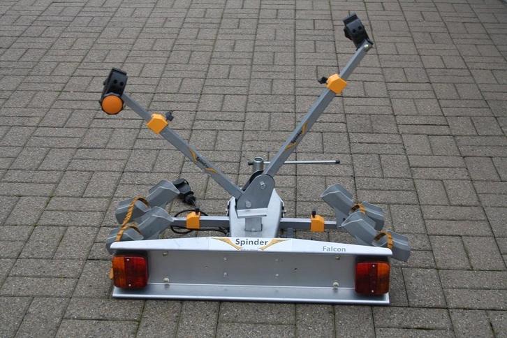 Fietsrek Spinder Falcon RC-2-F voor 2 gewone fietsen, Autos : Divers, Porte-vélos, Comme neuf, Support d'attelage, 2 vélos, Enlèvement