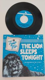 Tight Fit  - The lion sleeps tonight, Enlèvement ou Envoi, Single, Comme neuf, Pop