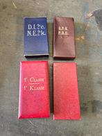 Lot 4 lege medaille doosjes, Verzamelen, Ophalen of Verzenden