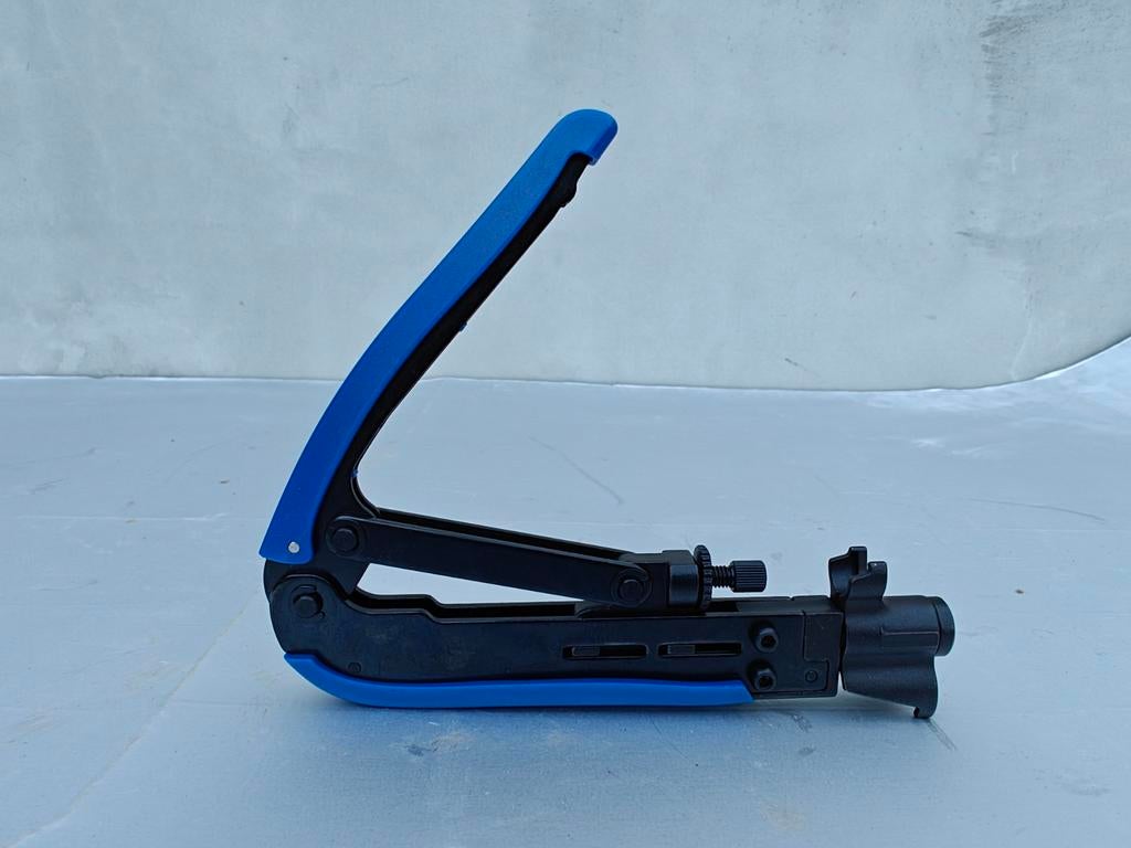 Pince à compression pour RG59 RG6 RG11 BLEU