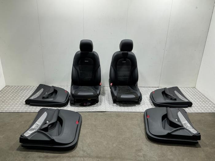 Bekleding Set (compleet) van een Mercedes GLC-Klasse (GLC-Kl, Auto-onderdelen, Interieur en Bekleding, 12 maanden garantie, Gebruikt