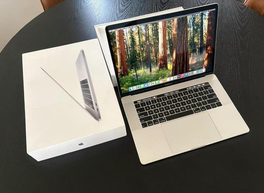 Apple MacBook Pro 15” 2019 i7 16GB 512GB + Doos in Topstaat, Computers en Software, Apple Macbooks, Zo goed als nieuw, MacBook Pro