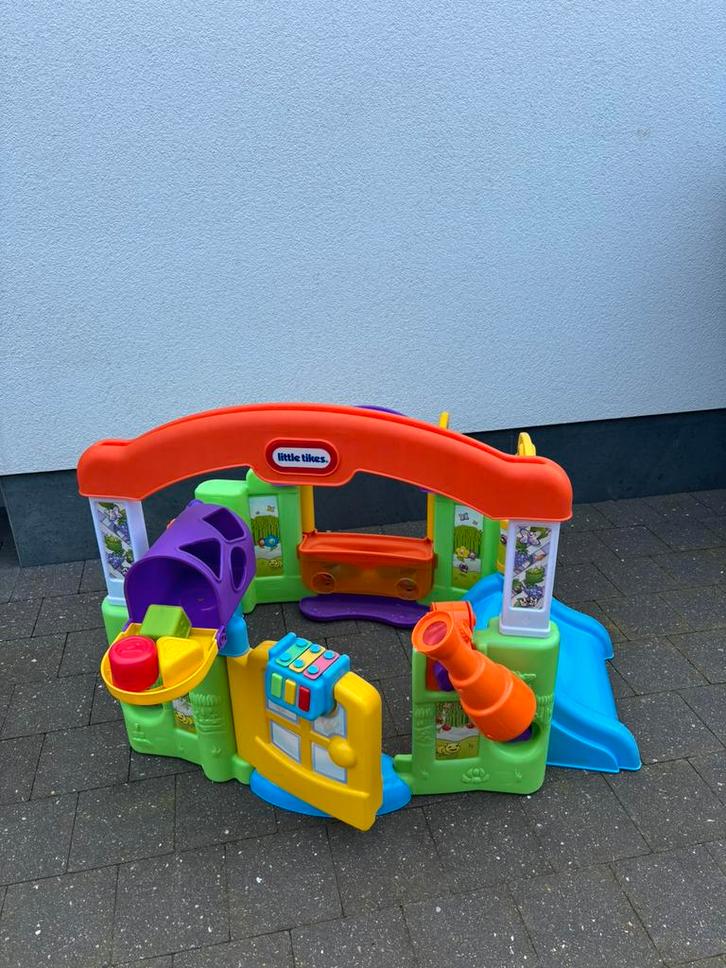 Speelhuisje Little Tikes, Kinderen en Baby's, Speelgoed | Buiten | Speelhuisjes, Zo goed als nieuw, Ophalen