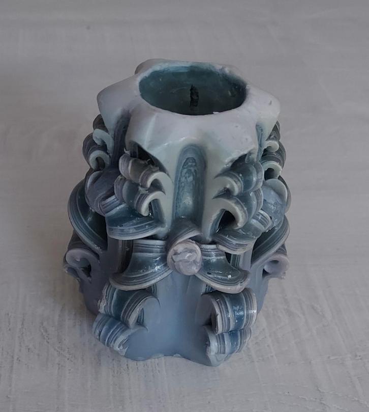 Bougie sculptée camaïeu de bleu, Maison & Meubles, Accessoires pour la Maison | Bougeoirs & Bougies, Utilisé, Bougie, Moins de 25 cm