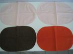 5 placemats : 2 roze 48x33cm, 1 rode, 1 bruine, 1 oranje, Ophalen, Oranje
