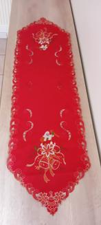 Napperon rouge motifs de Noël 131 x 38 cm, Enlèvement ou Envoi, Neuf, Rectangle, Intérieur