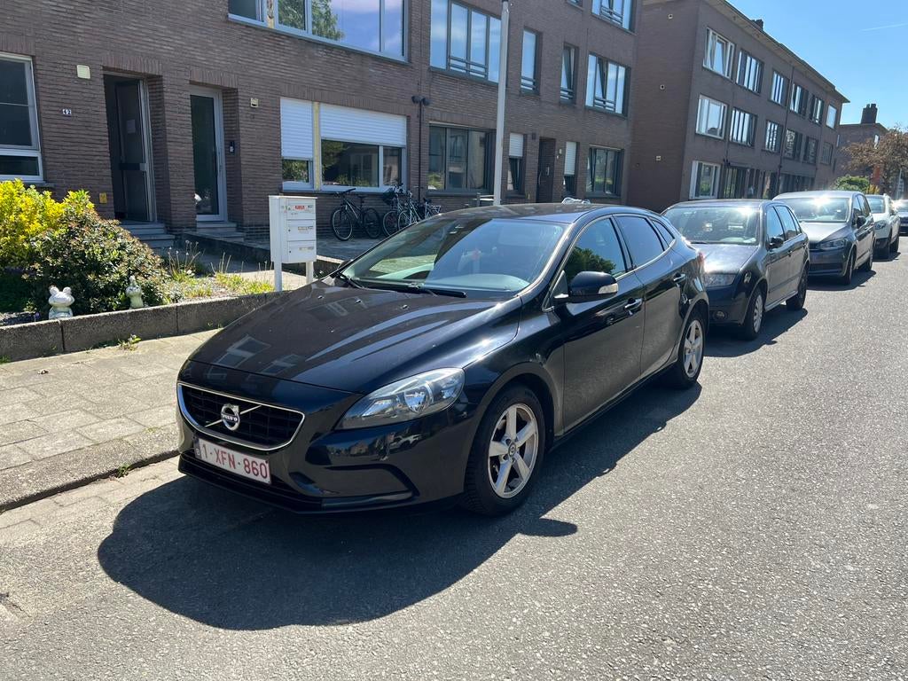 Volvo V40, Auto's, Volvo, V40, Boordcomputer, Diesel, Handgeschakeld, Wit, Zwart, Leder, Ophalen