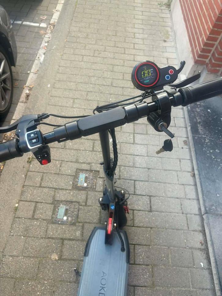 E step van het merk aokda, Fietsen en Brommers, Steps, Zo goed als nieuw, Ophalen