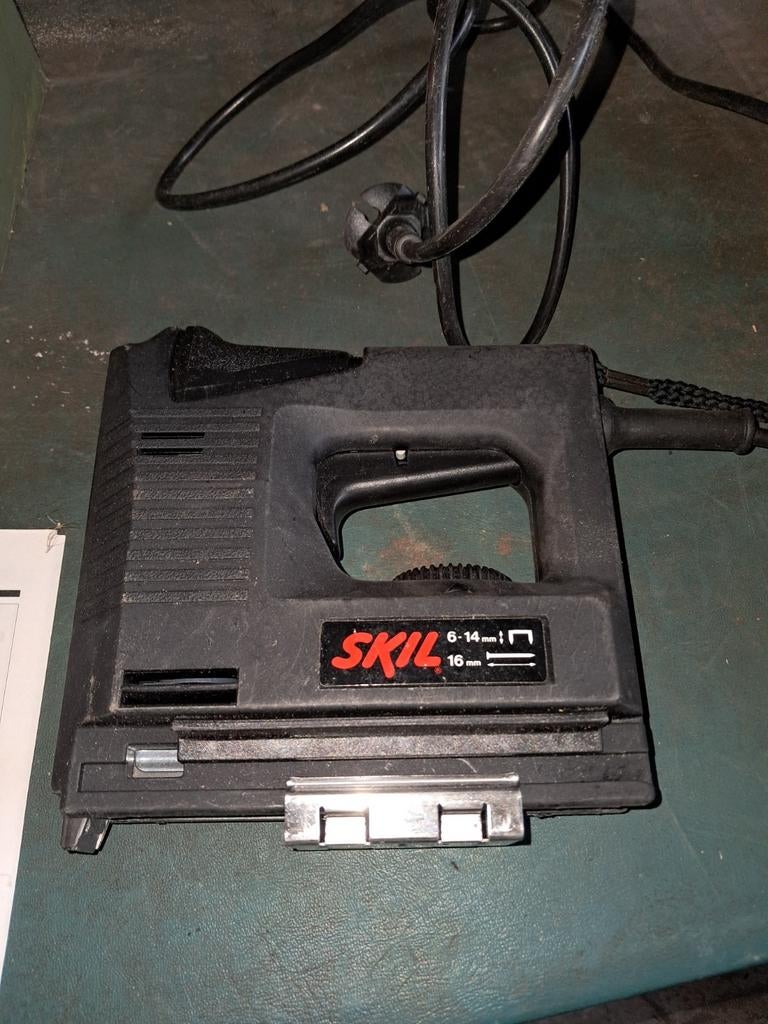 Elektrisch nietjesmachine, Ophalen