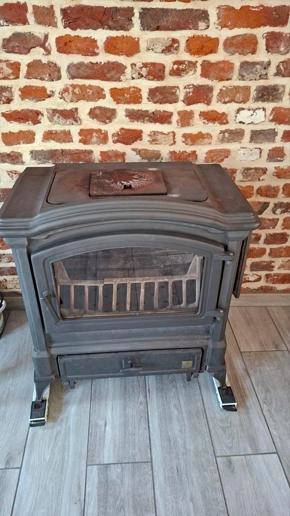 Poele à bois en fonde Surdiac, Huis en Inrichting, Kachels, Hout, Ophalen