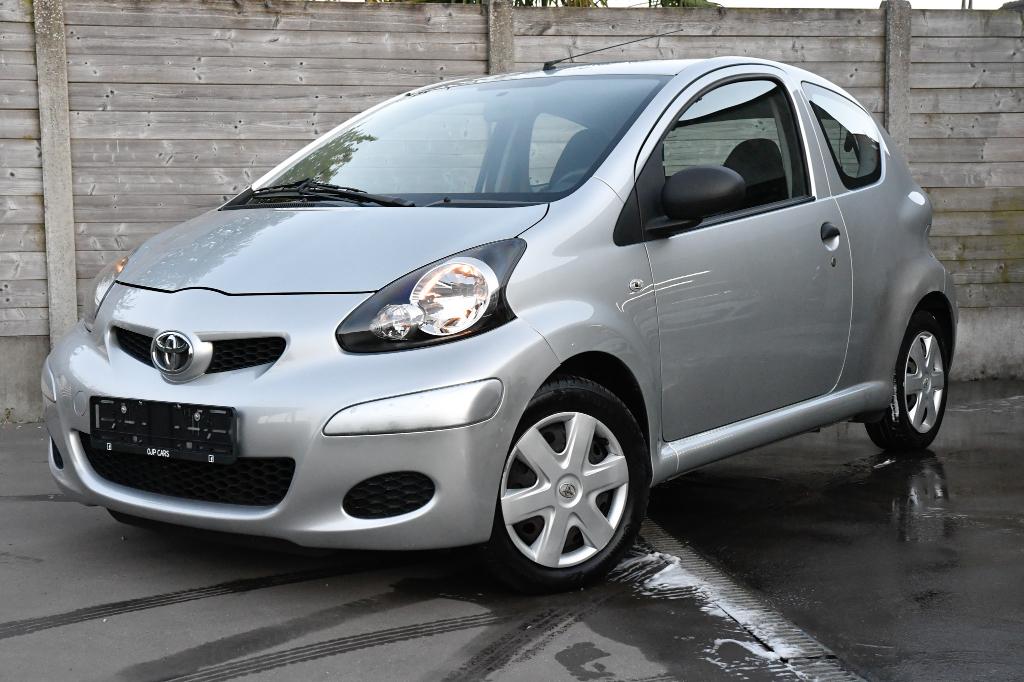 Toyota Aygo 1.0 VVTI * Propre*Garantie*, Autos, 121 g/km, Achat, Boîte manuelle, Entretenue par le concessionnaire