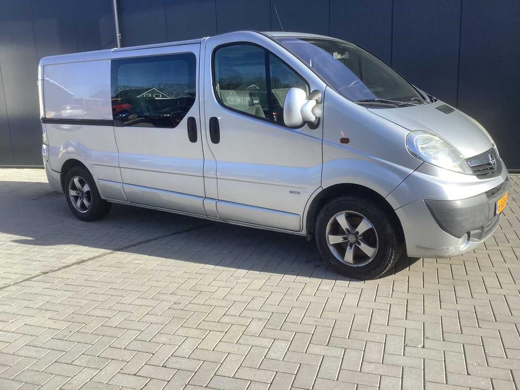 Opel Vivaro 2.5 CDTI L2H1 Véhicule Commercial DC 2010, Achat, Entreprise, Euro 4, Occasion