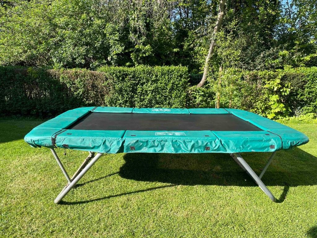 Trampoline marque BERG, Enlèvement, Utilisé
