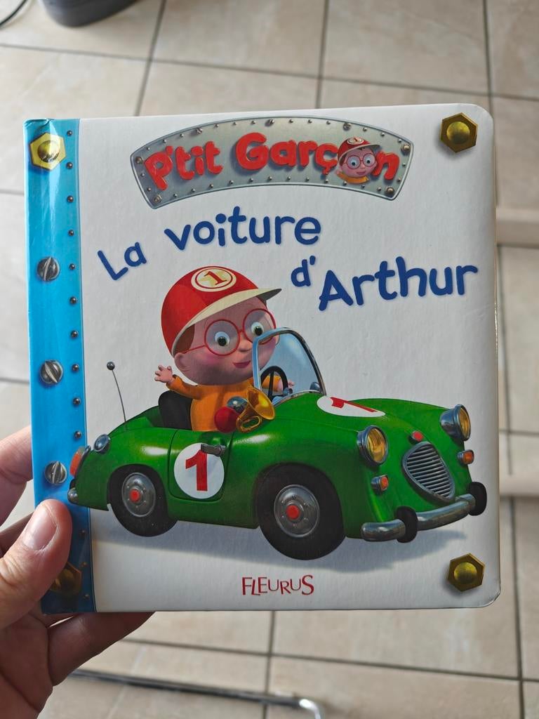 Livre P'tit garçon La voiture d'Arthur